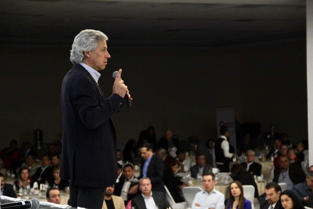 Claudio X. González