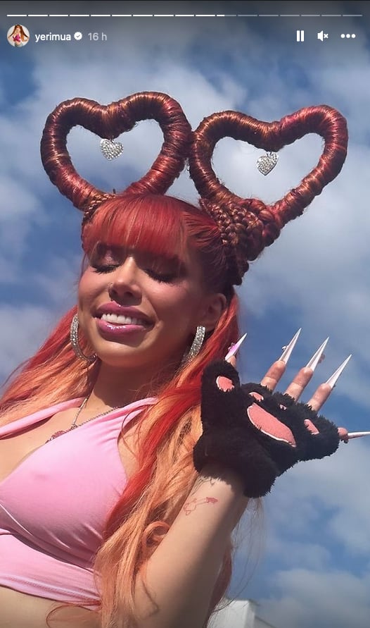 Yeri Mua hizo un canon de su meme de El Grinch.