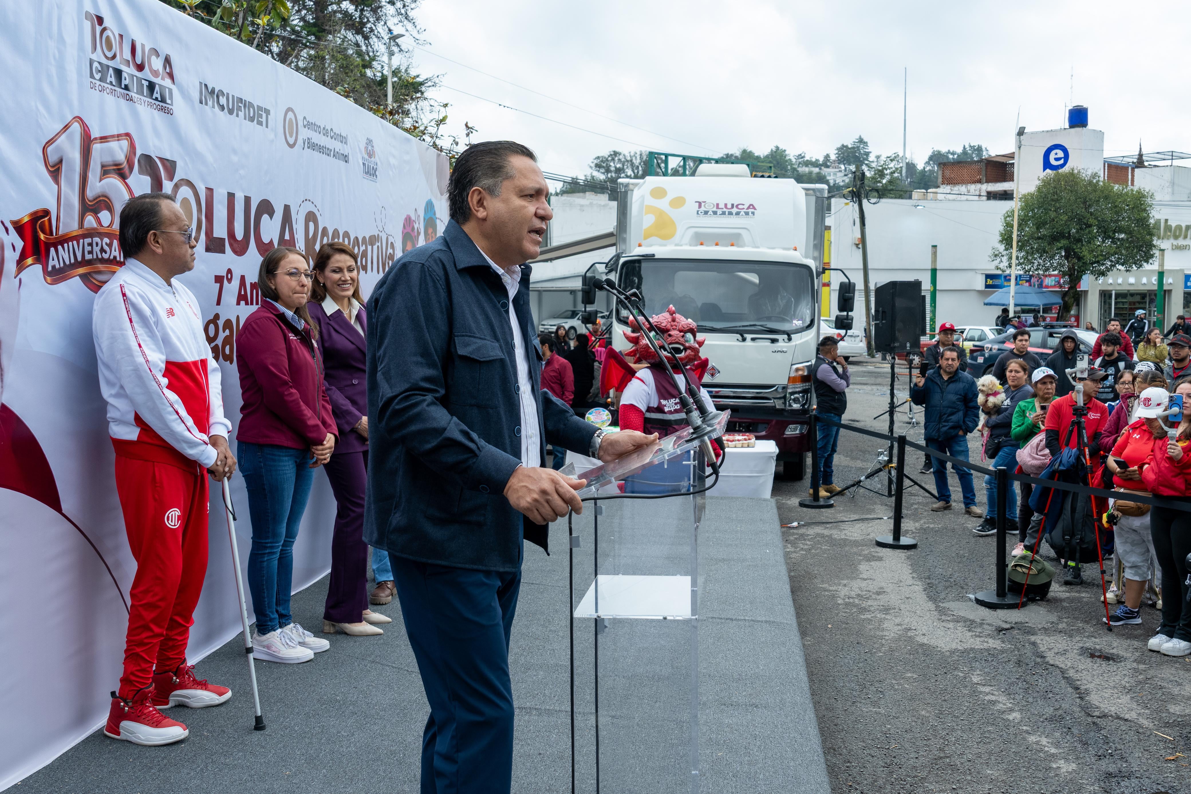 Ricardo Moreno busca ampliar red de bienestar animal en Toluca