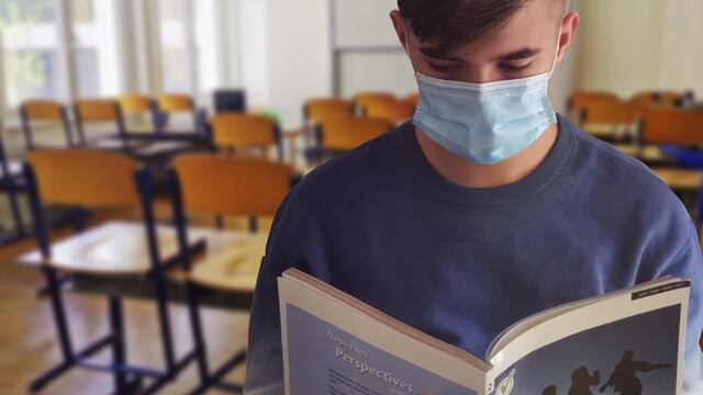 El cubrebocas nos hace más atractivos: Estudio