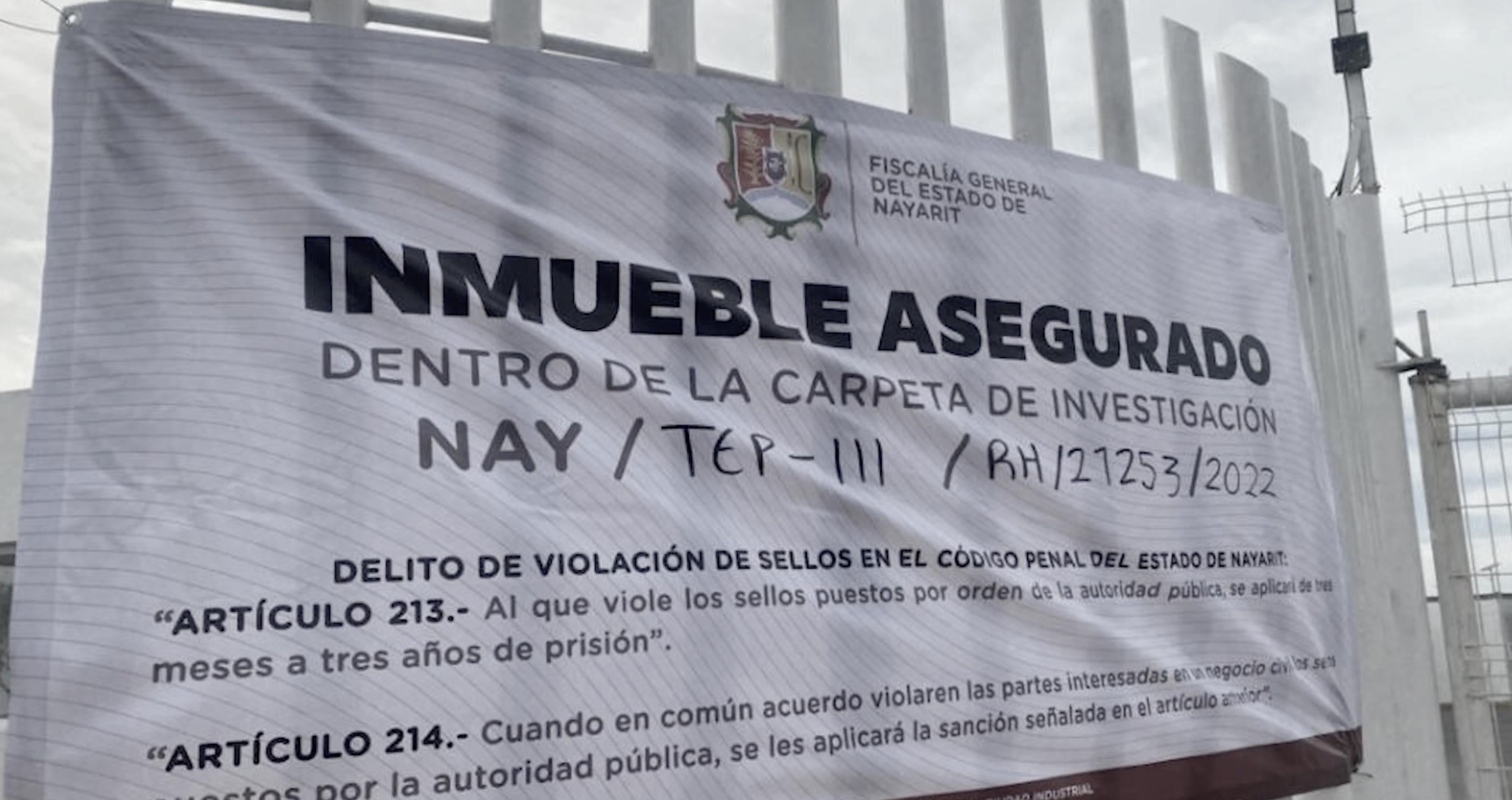 La empresaria Izarol López Rodríguez acusó a notarios y funcionarios de Nayarit de ser parte de una red inmobiliaria