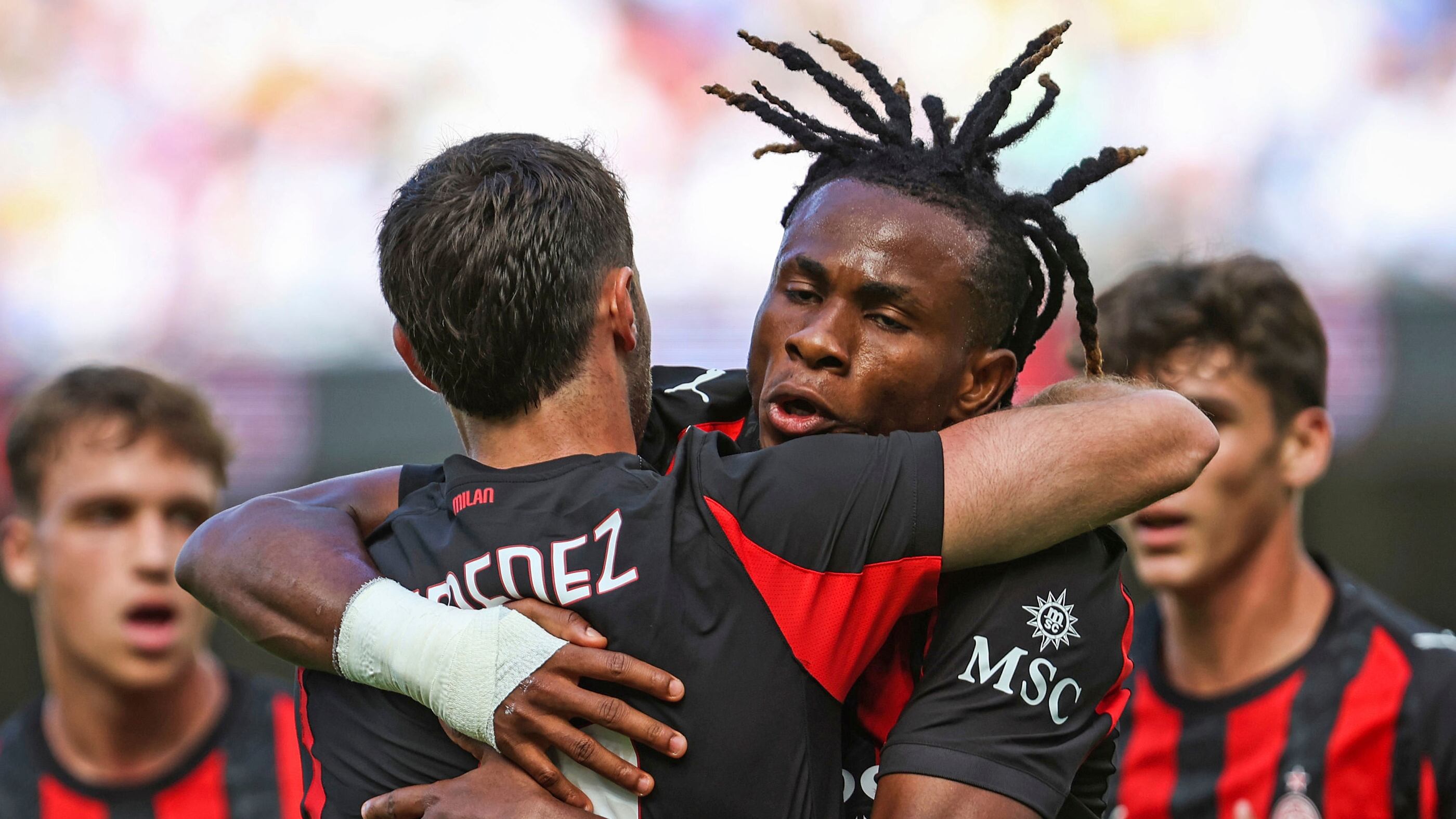 AC Milán vs Cremonese: Pronóstico y posibles alineaciones del partido de Santiago Giménez en la Serie A