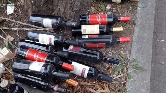 Botellas de alcohol que regaló el vecino