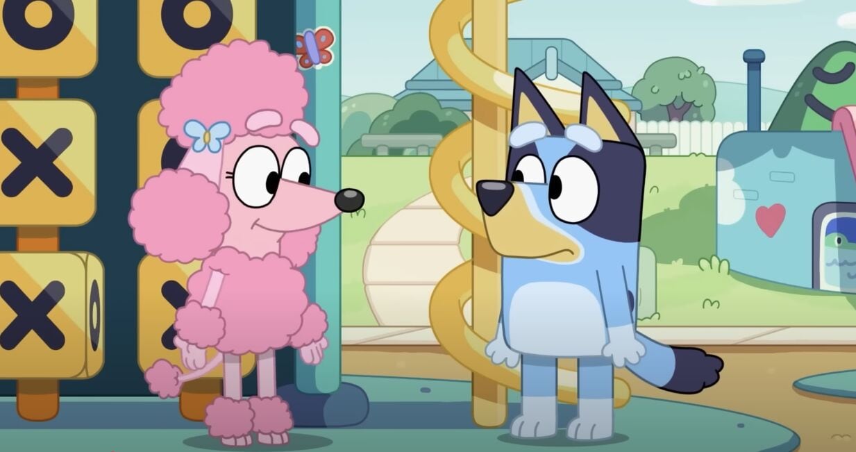 Bluey jugando con amigos