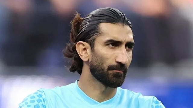 Alireza Beiranvand, portero de la selección de Irán.