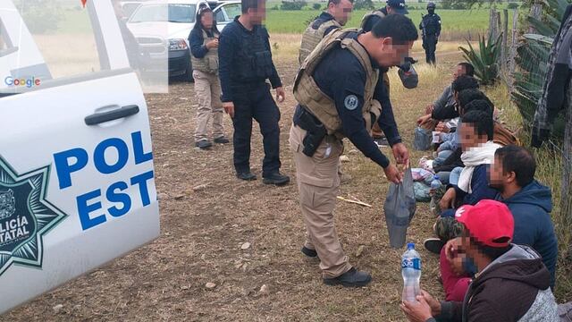 Los migrantes llevaban 3 días sin comida ni agua. Habían sido capturados por varios sujetos quienes les exigían dinero a cambio de su liberación.