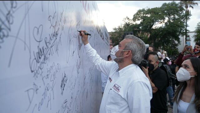 Alfredo Ramírez Bedolla firma Acuerdo de Unidad