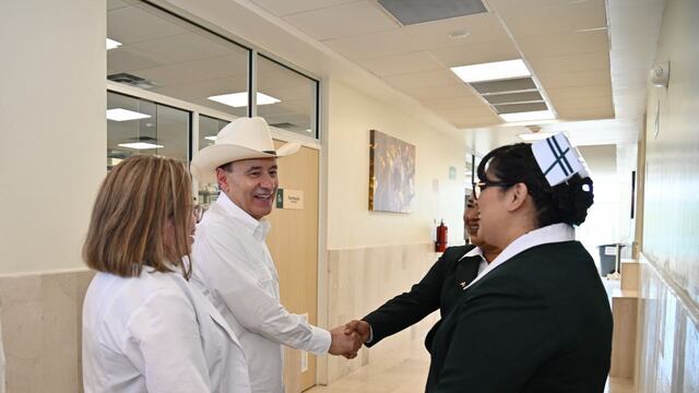 Alfonso Durazo acuerda compensación para especialistas en Sonora