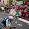 ¡Escándalo en el ciclismo! Detienen La Vuelta a España 2025 por disturbios; policías se enfrentaron con manifestantes