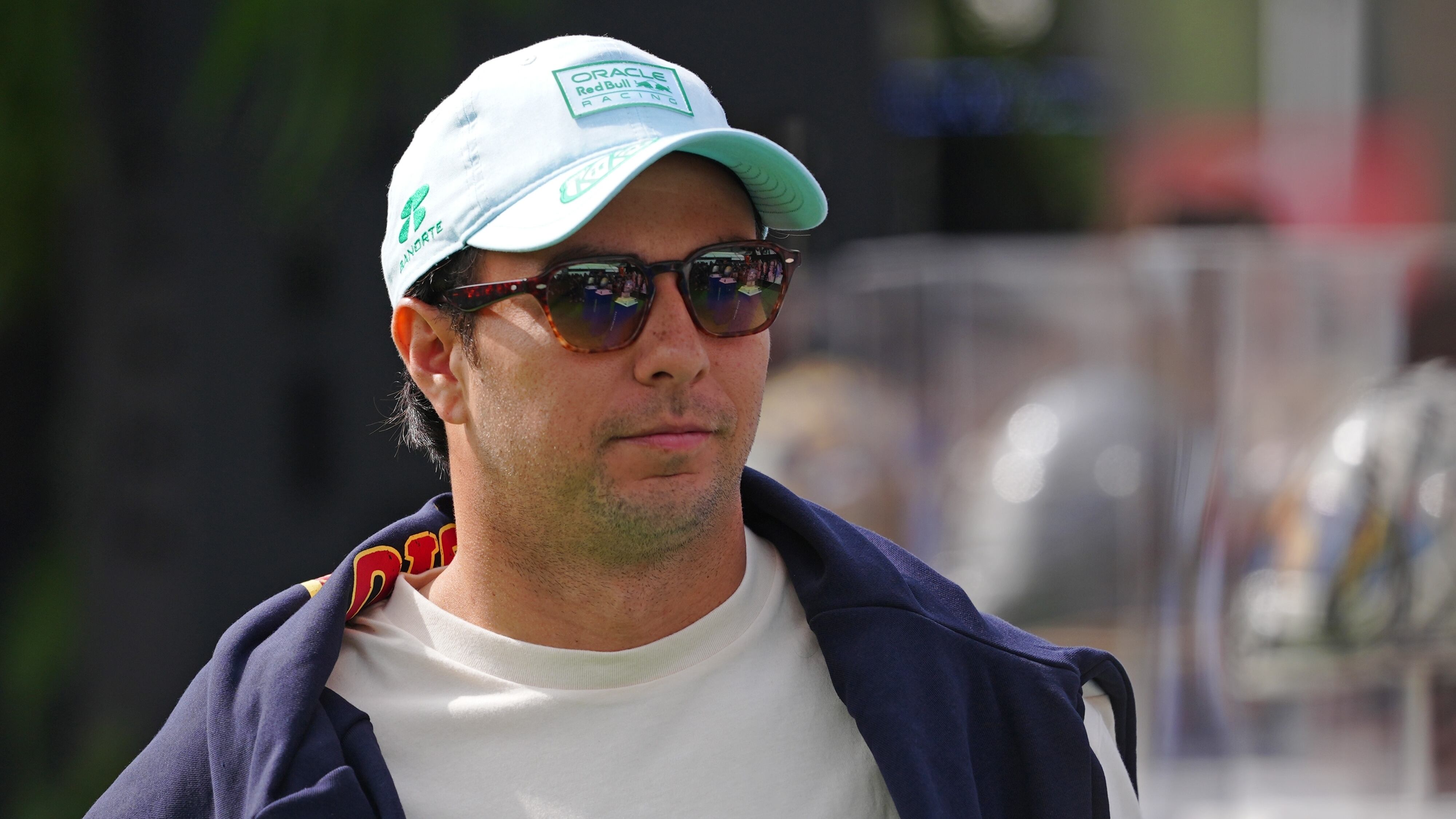 ¡Ya va a manejar! Checo Pérez revela cuándo se subirá al coche de Cadillac este 2025