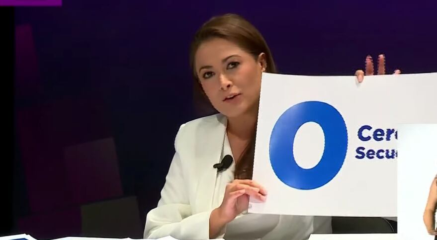 Tere Jiménez durante el debate al gobierno de Aguascalientes