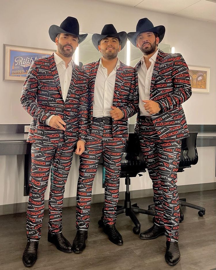 Código FN, compositores del corrido de Ovidio Guzmán.