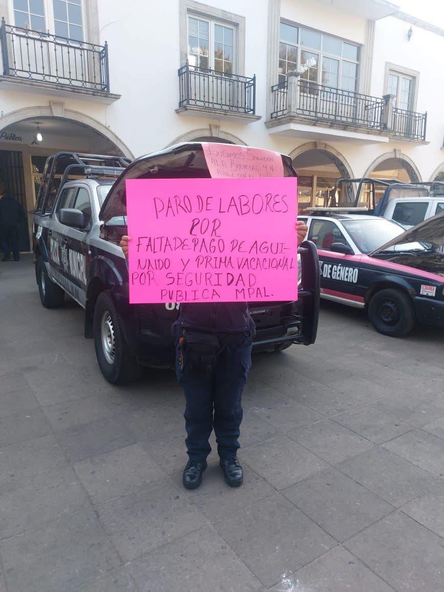 Trabajadores Ocuilan protestan por falta de aguinaldo