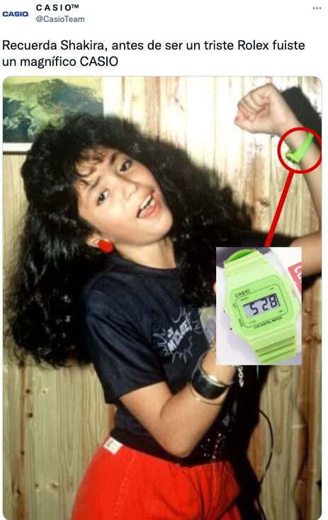 Shakira usando Casio