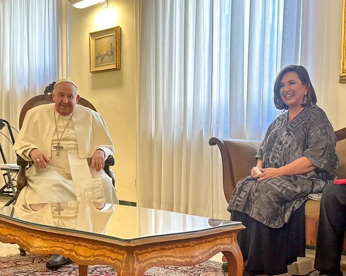 Xóchitl Gálvez se reunió con el papa Francisco