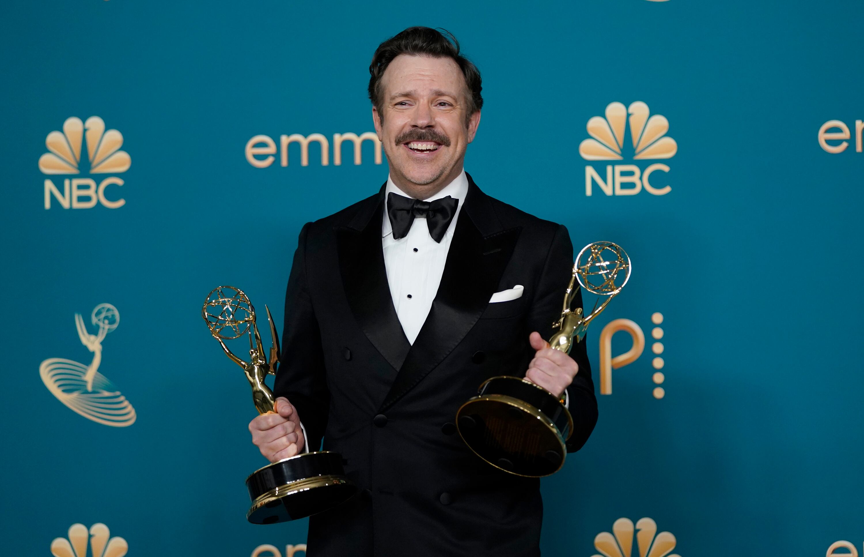 Jason Sudeikis en los Premios Emmy 2022