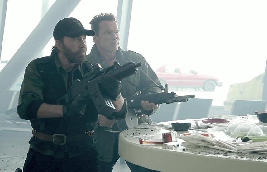 “Fue un ícono”: Arnold Schwarzenegger despide a Chuck Norris