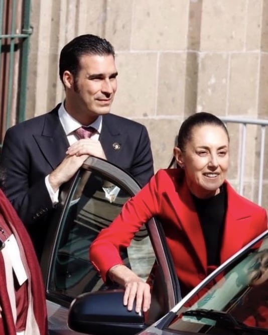 Miguel Torruco Garza junto a Claudia Sheinbaum