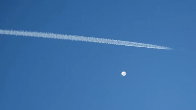 Estados Unidos oculta un Chernobyl 2 y prefiere enfocarse en OVNIS, dice una teoría de conspiración.