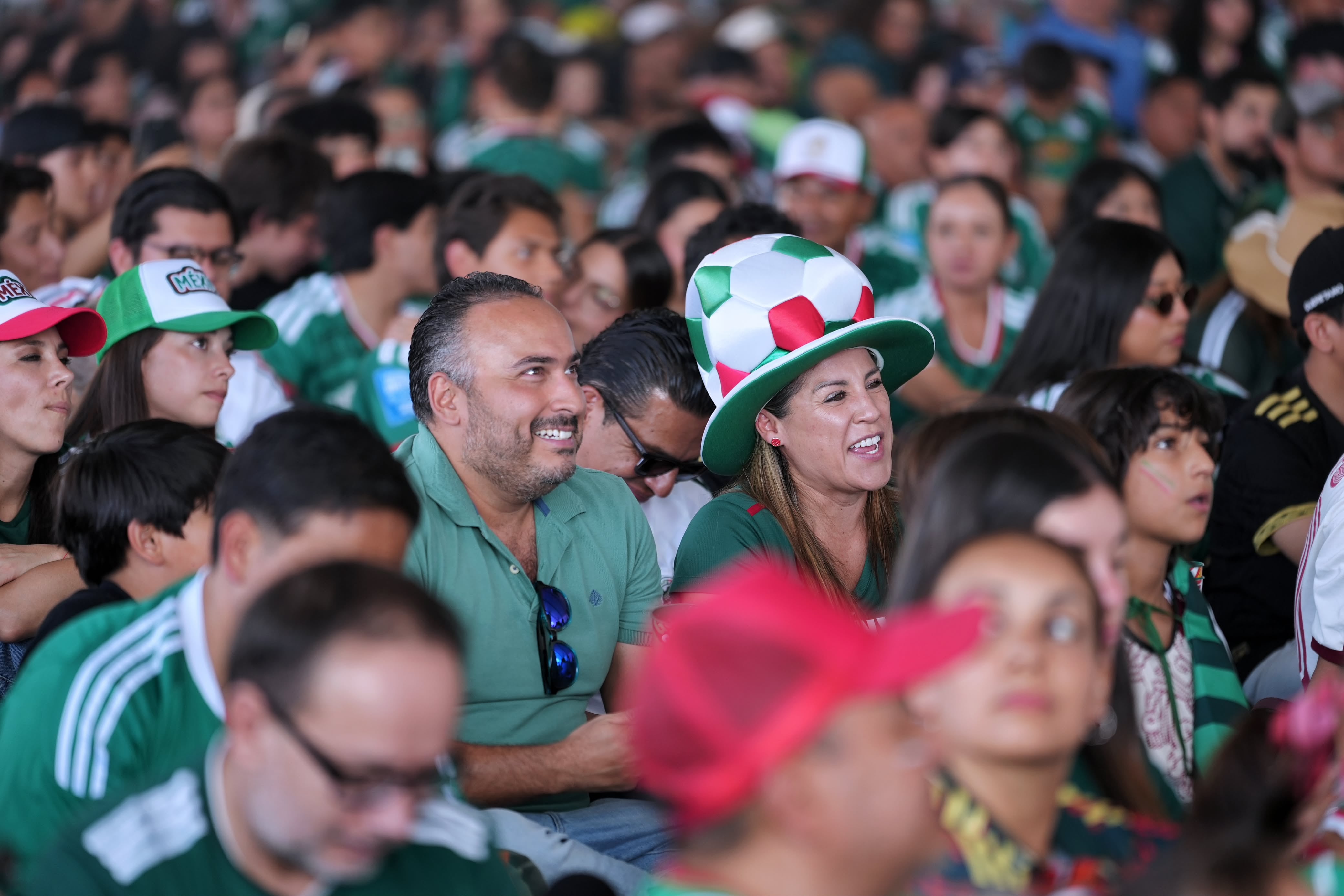 Felifer Macías inaugura Querétaro Zona Fest en el estadio Corregidora
