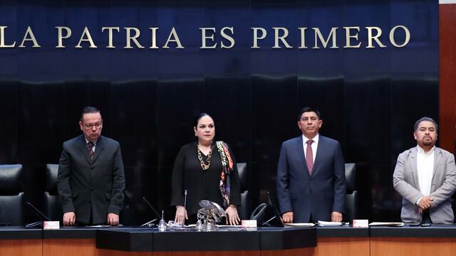Minuto de silencio por Arnulfo Cerón