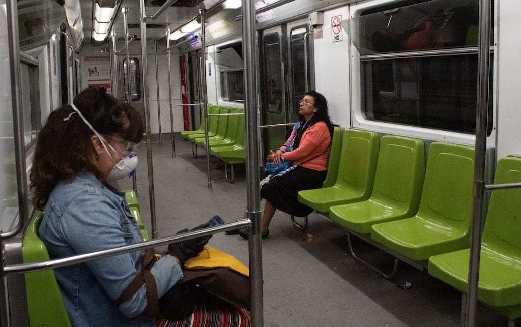 Uso de cubrebocas en Metro CDMX