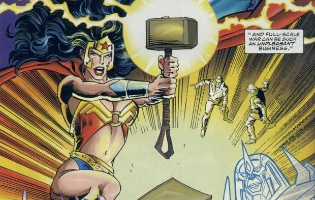 Mujer Maravilla Mjolnir