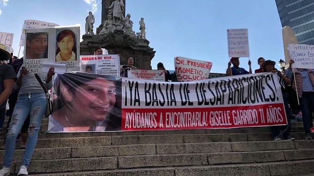 Familiares de Giselle Garrido se unieron a la movilización por la desaparición de los 43 de Ayotzinapa el pasado 26 de enero.