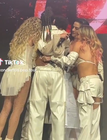 Integrantes de OV7 le muestran apoyo a Kalimba.