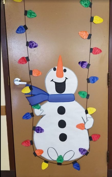 Ideas para decorar una puerta para Navidad