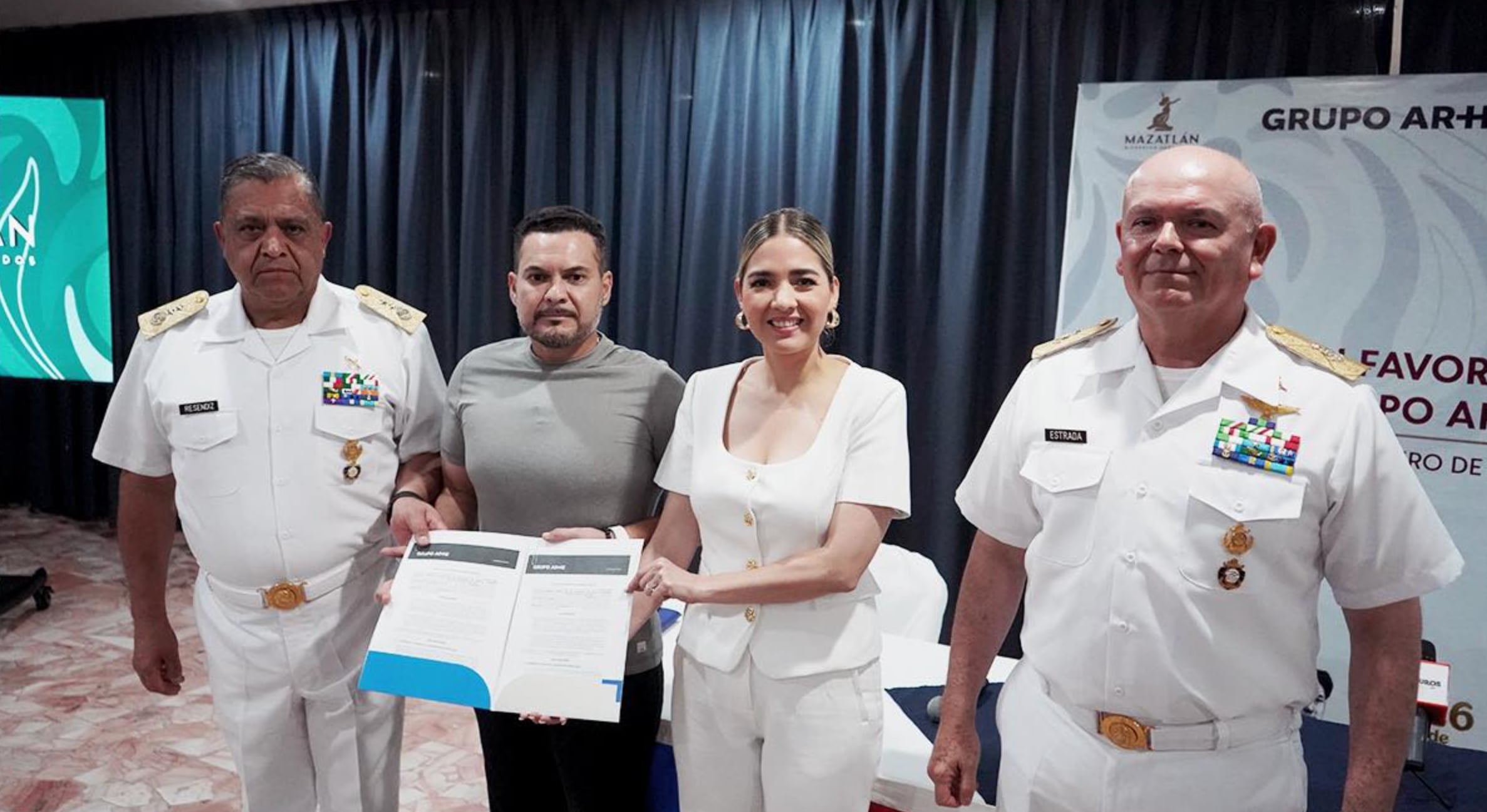 Grupo ARHE y Paquetexpress realizaron una donación histórica a la SEMAR