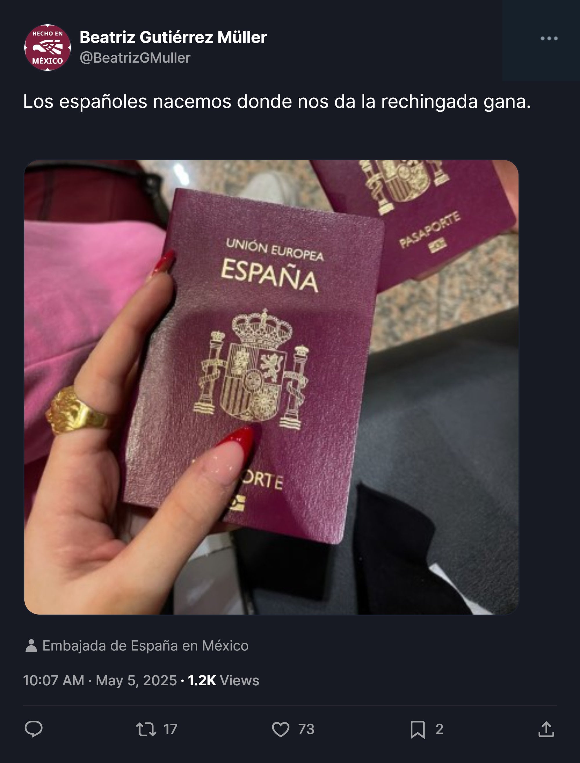 Mensaje de Beatriz Gutiérrez con un pasaporte de España