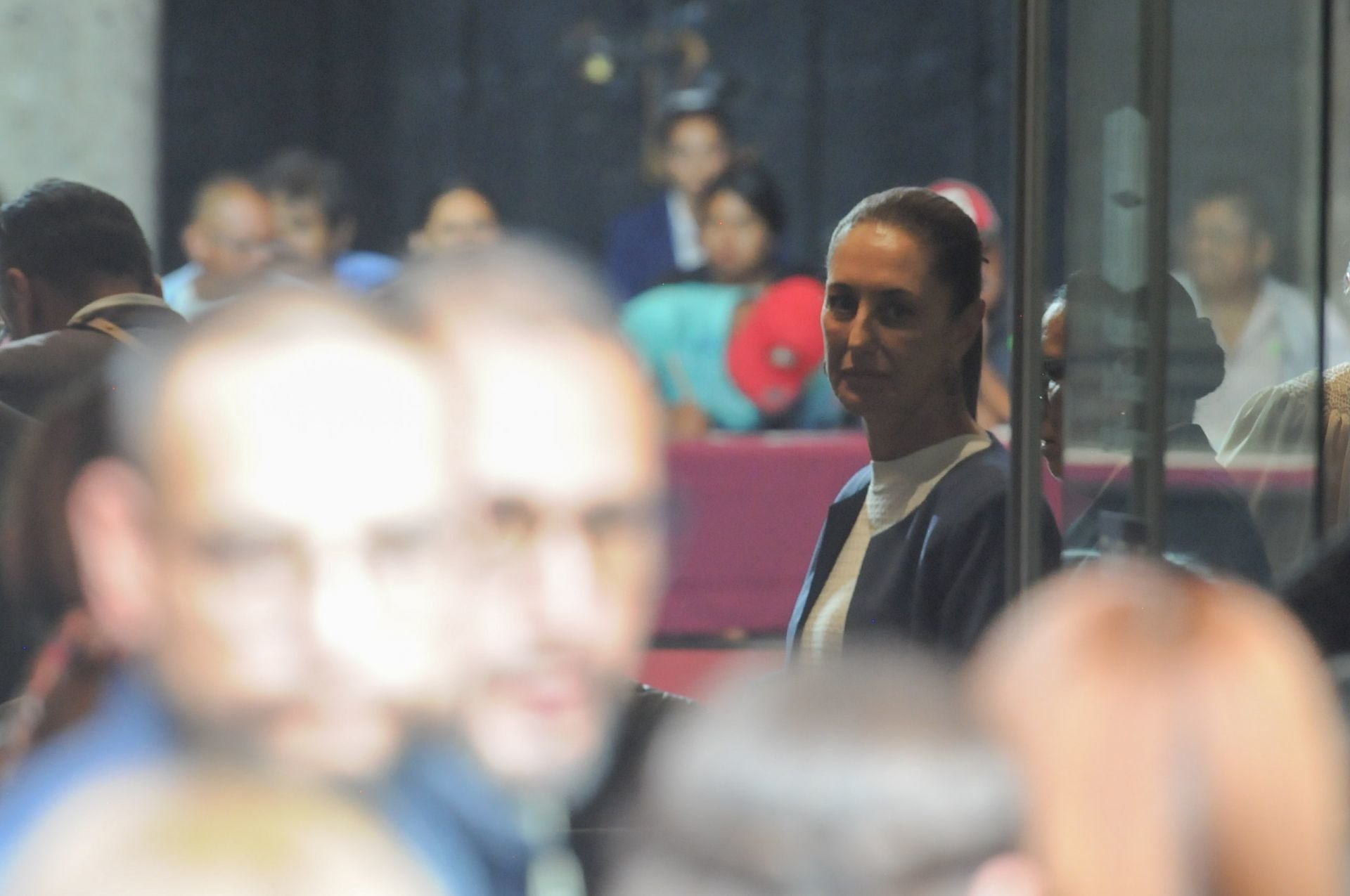 Claudia Sheinbaum se reúne con papás de los 43 normalistas de Ayotzinapa