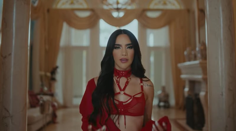 Mal Hombre de Kimberly Loaiza