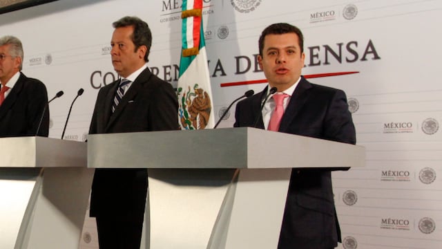 Humberto Castillejos. Costoso perro.