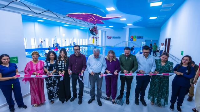 Rubén Rocha inaugura tanque terapéutico más grande de México