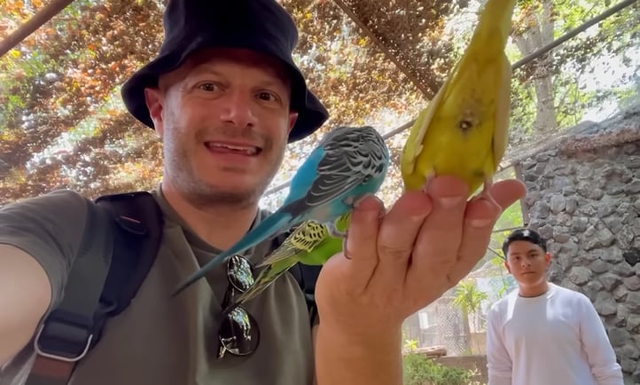 Facundo visita El Nido, porque quiere salvarlo.