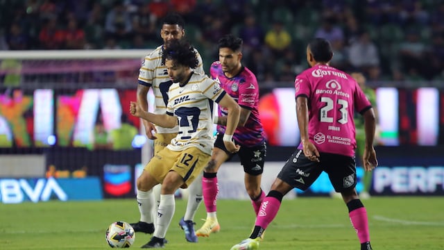 Mazatlán vs Pumas en el Apertura 2024.