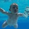 Nirvana: Protagonista de la portada ‘Nevermind’ los demanda por pornografía infantil