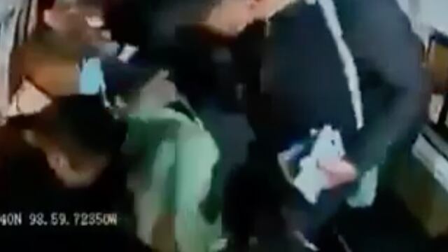Los asaltantes golpearon a 2 pasajeros
