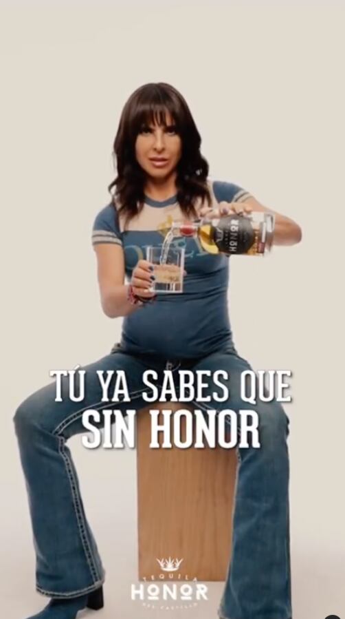Kate del Castillo en la toma que la hace ver embarazada.