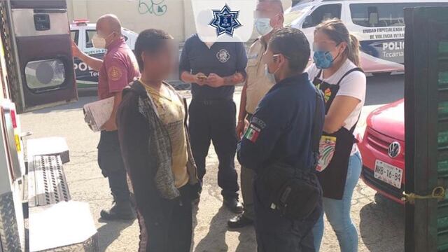 Madre corre a su hijo