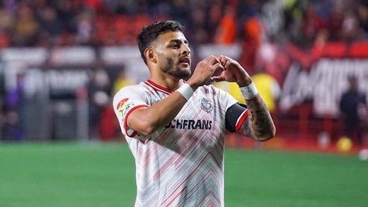 Alexis Vega tiene gesto con jugadores de Toluca que quedaron fuera del Mundial 2026