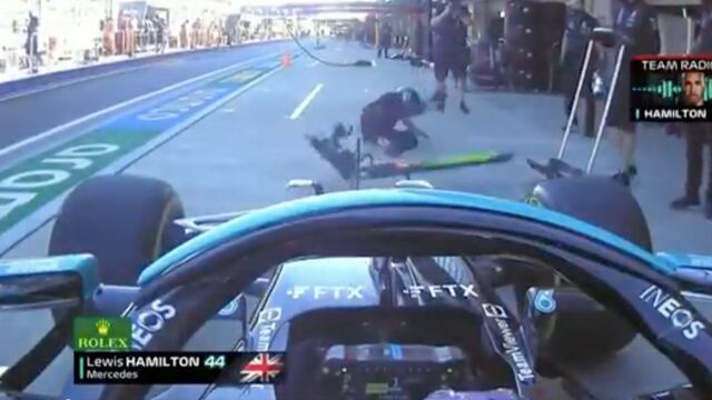 Lewis Hamilton atropelló a uno de sus mecánicos