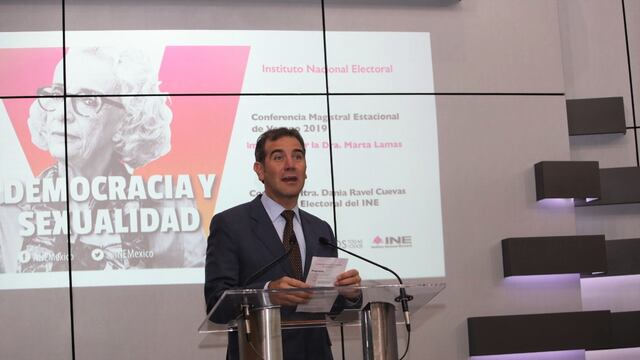 Lorenzo Córdova. Ayuda.