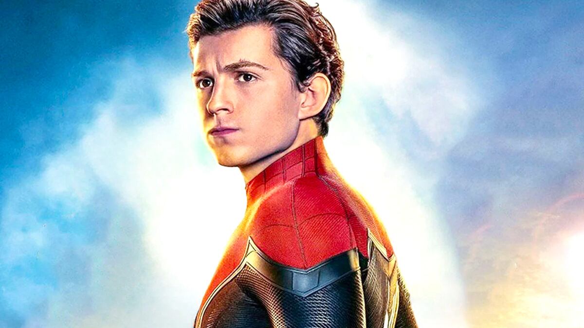 Tom Holland Reaparece para Tranquilizar a Fans Tras Accidente en Set de Spider-Man; Producción Pausada