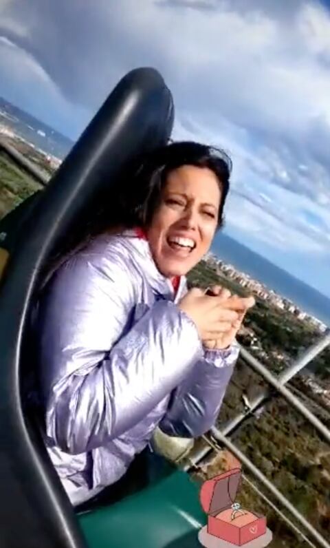 Propuesta de matrimonio en montaña rusa