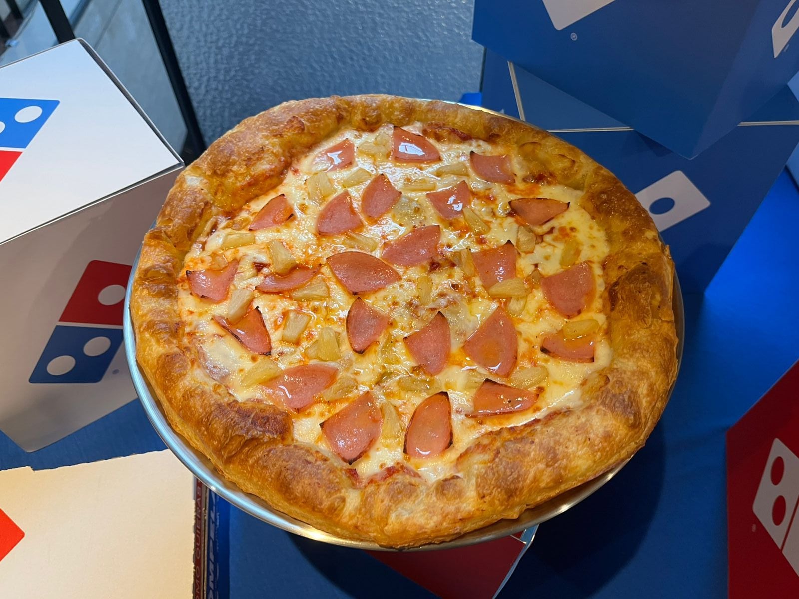Domino’s México lanza la Croissant Pizza, mezcla viral entre masa hojaldrada y pizza tradicional