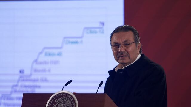 Octavio Romero Oropeza, director general de Petróleos Mexicanos, acudió a la conferencia matutina en el Palacio Nacional.