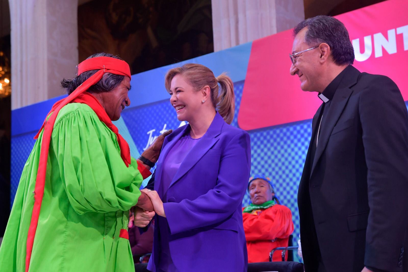 Maru Campos celebra estrategia “Juntos por la Sierra Tarahumara”